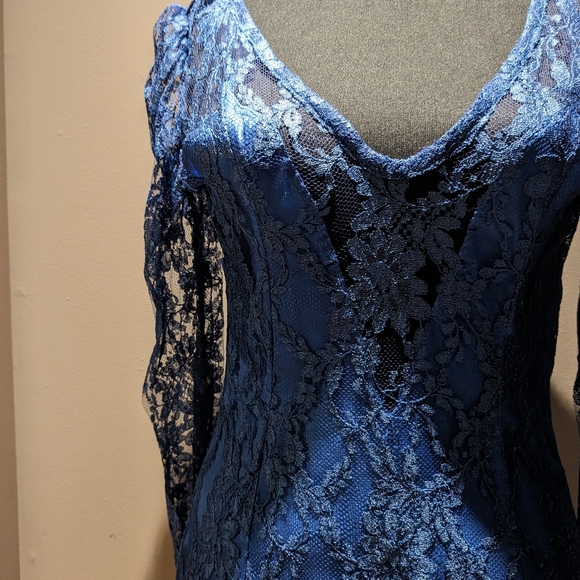 Designer dress - Picture 2 of 6